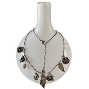Swarovski Necklace with flowers and wings, silver